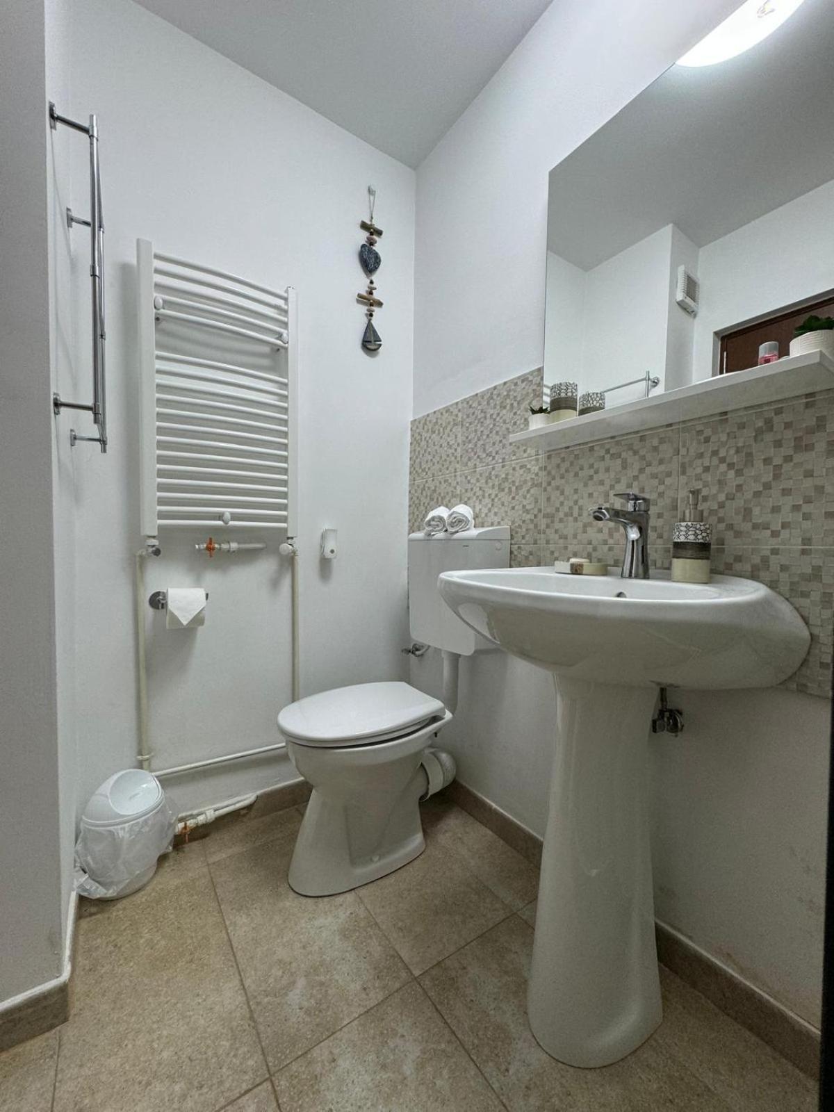 Sunrise Apartment Bucharest Exterior photo
